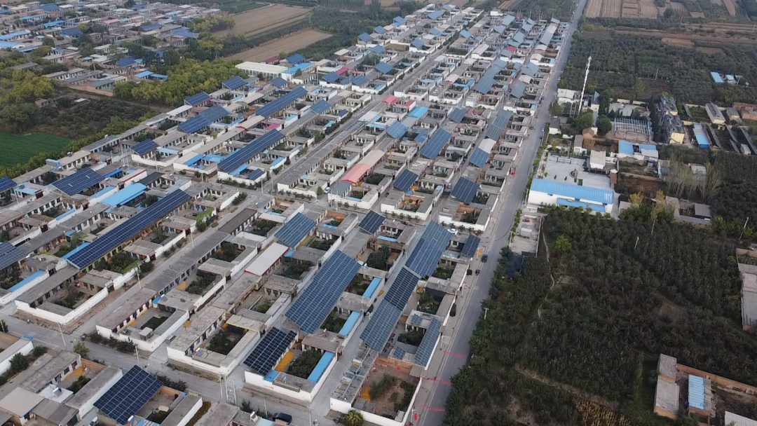 新标杆 | 壹号娱乐官网科技首个整村汇流户用项目落地！